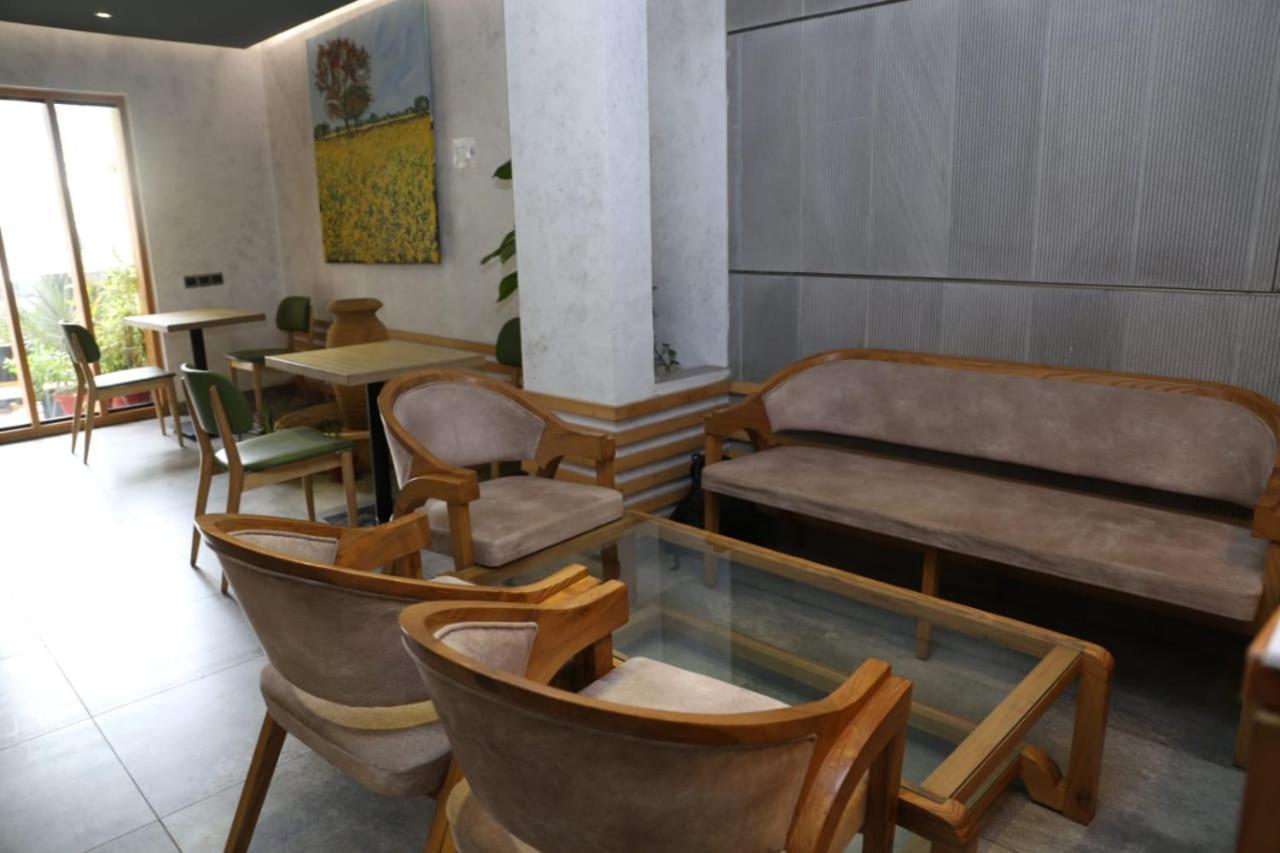 Elet Business Hotel Carachi Exterior foto