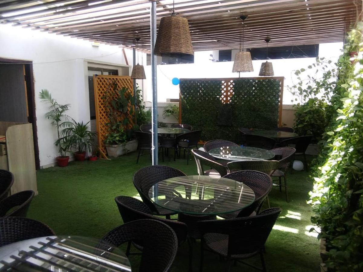 Elet Business Hotel Carachi Exterior foto